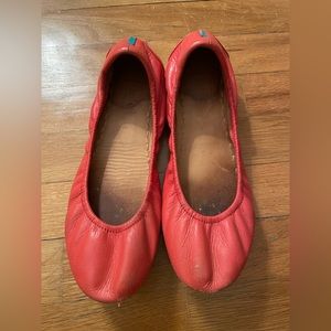 Poppy Tieks